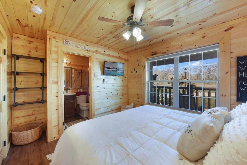 Enchanted Forest Cabin And Teepee! Lights & Laser Show! Private Hot Tub! Unique Stay! Sevierville Eksteriør bilde